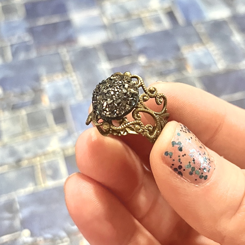 Quartz Druzy Black Brass Filigree Fashion Ring